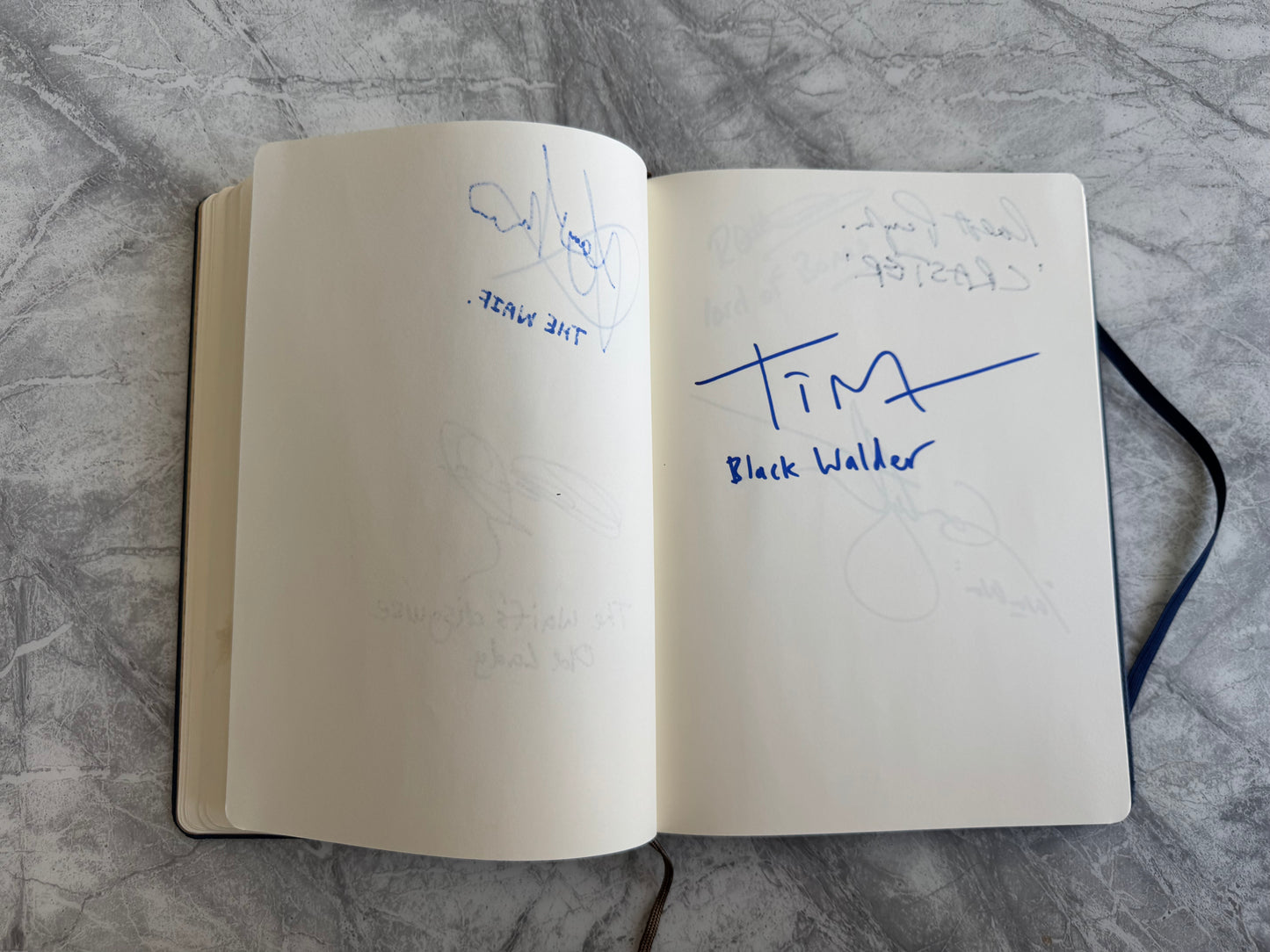 Game Of Thrones Notebook Signed By 102 Cast Members