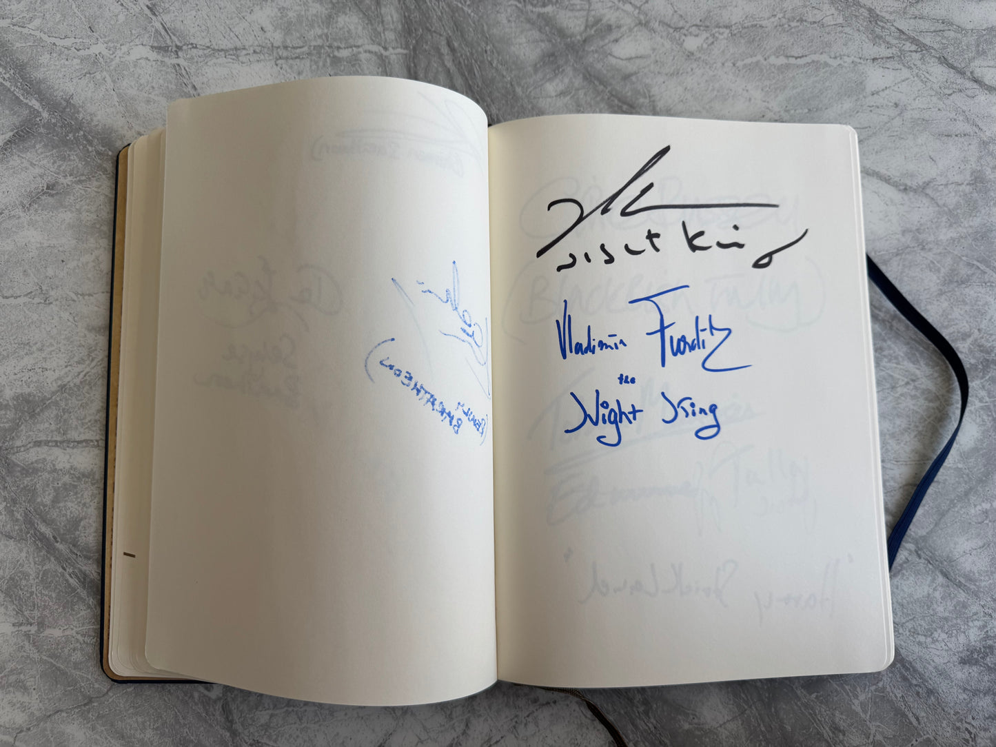 Game Of Thrones Notebook Signed By 102 Cast Members