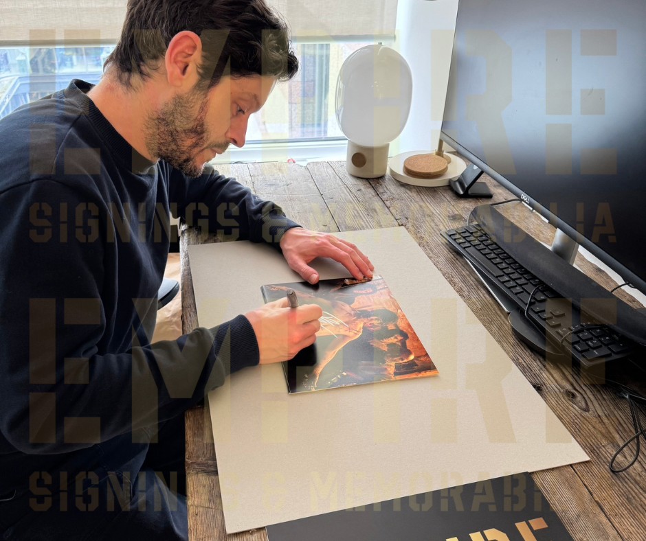 Iwan Rheon Signed Game Of Thrones 8x10” Photo - Beckett Authenticated