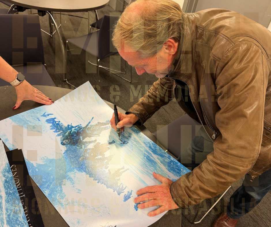 Multi Singed “Beyond The Wall” Signed Game Of Thrones 16x20” Photo