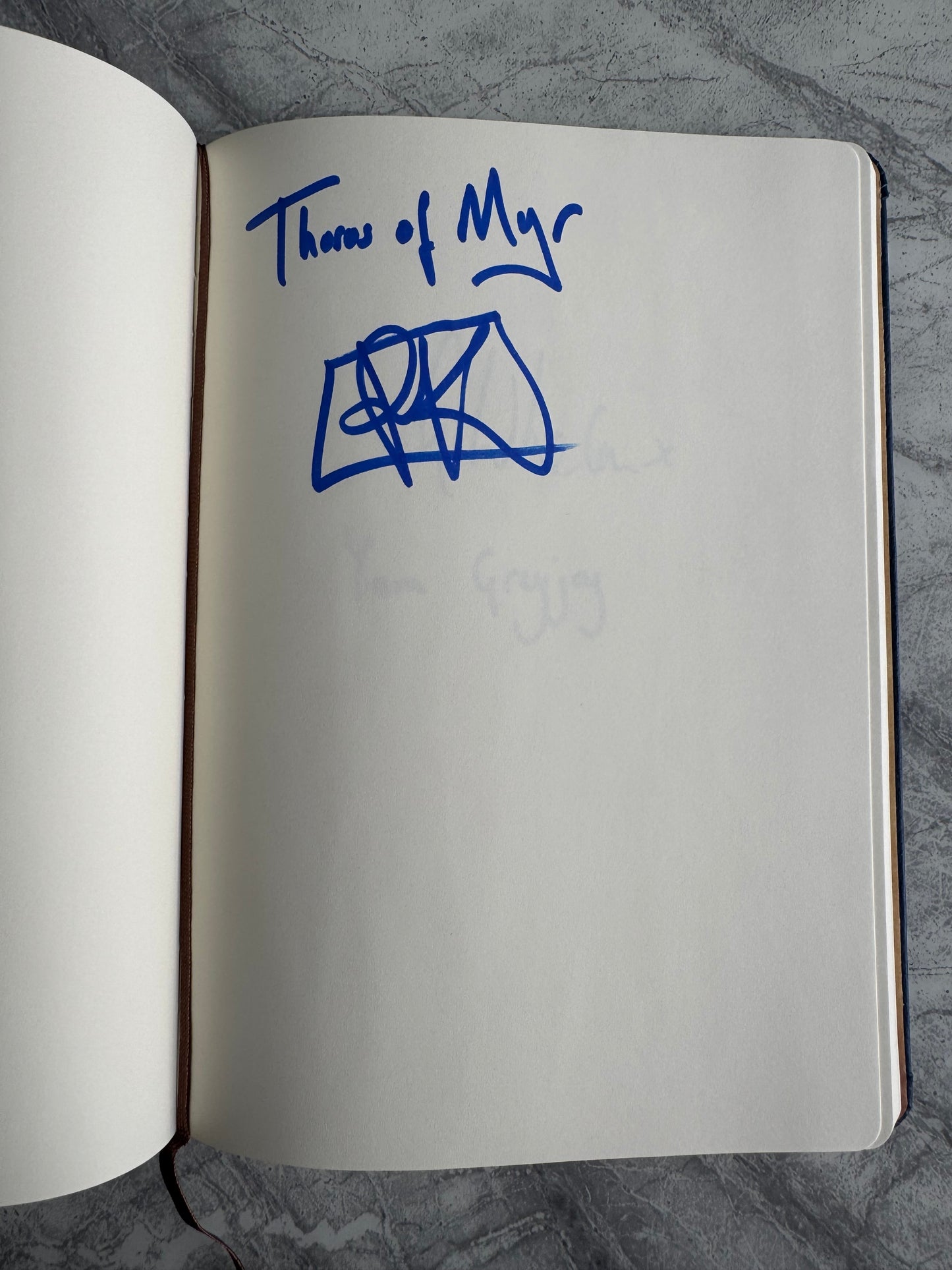 Game Of Thrones Autograph Book Signed By 22 Cast Members