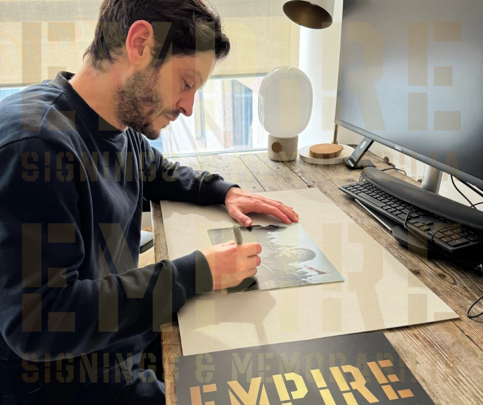 Iwan Rheon Signed Game Of Thrones 8x10” Photo