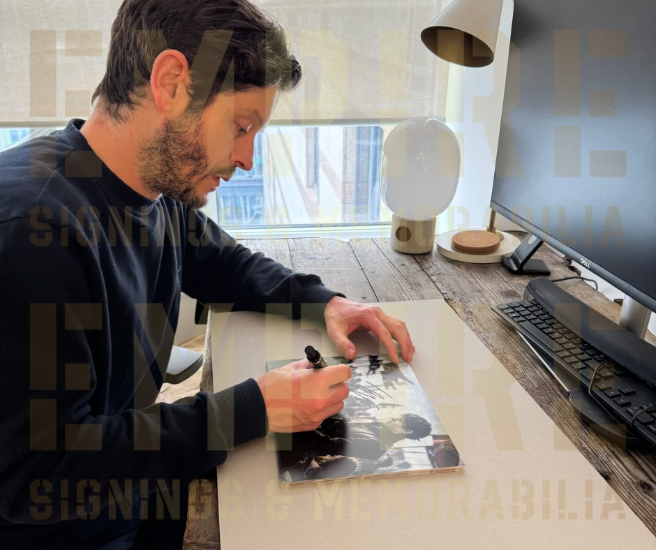 Iwan Rheon Signed Game Of Thrones 8x10” Photo