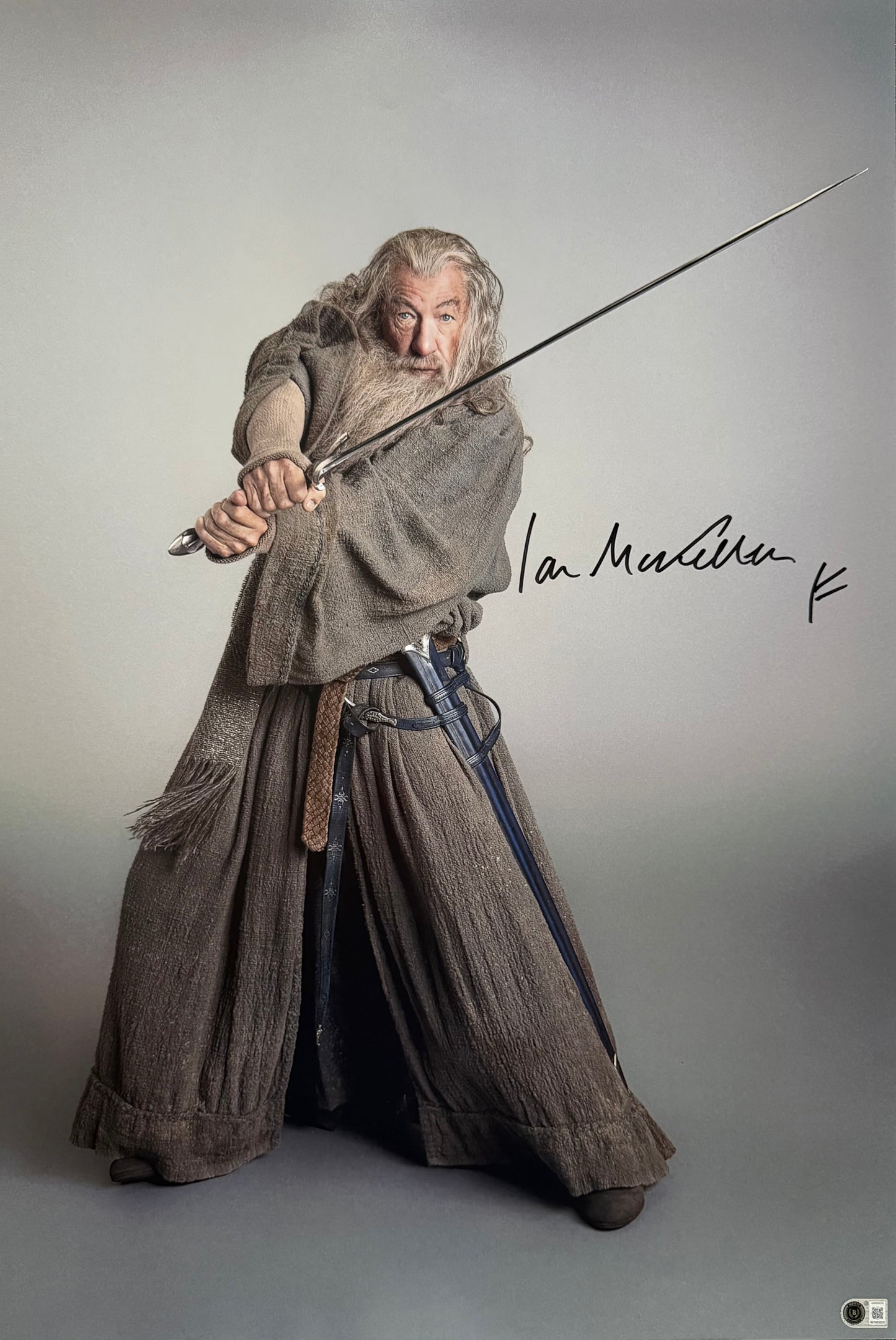 Sir Ian McKellen Signed The Fellowship Of The Ring 20x30” Photo - Beckett Witnessed Authentication