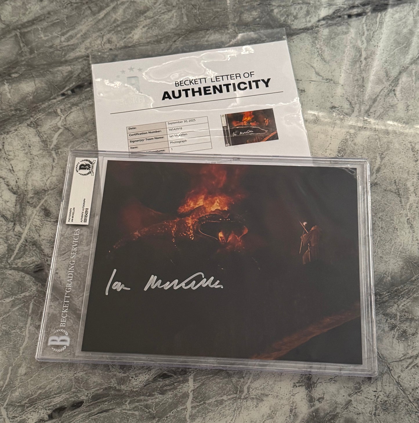 Sir Ian Mckellen Signed LOTR 8x10” Photo - Beckett Authenticated & Encapsulated