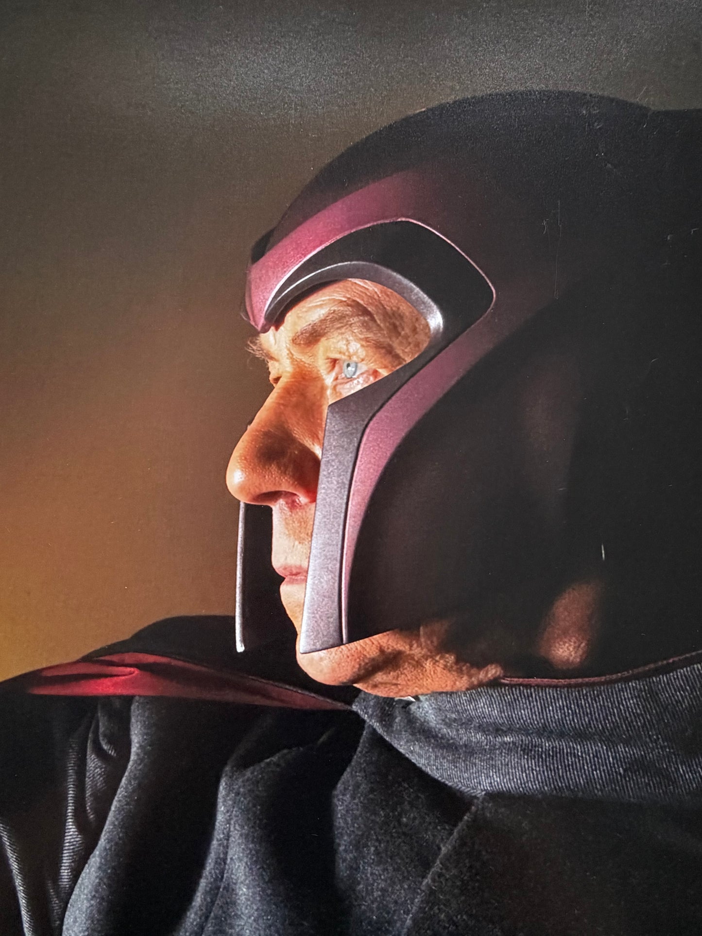 Sir Ian McKellen Signed X-Men 20x30” Photo With “Magneto” Charcater Name - Beckett Letter Of Authenticity