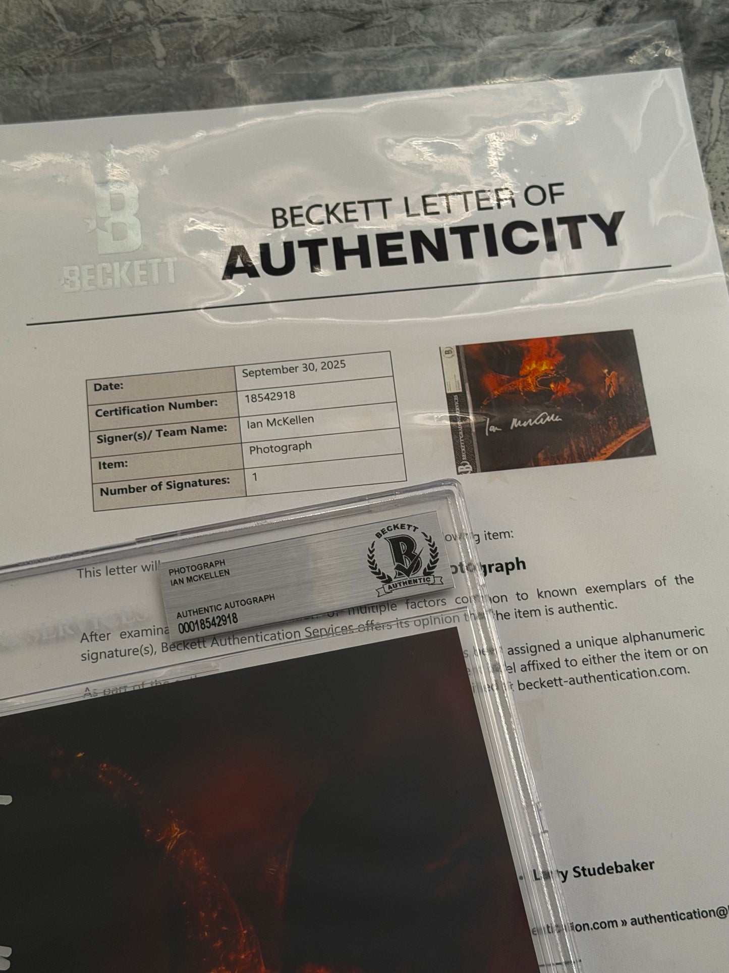 Sir Ian Mckellen Signed LOTR 8x10” Photo - Beckett Authenticated & Encapsulated