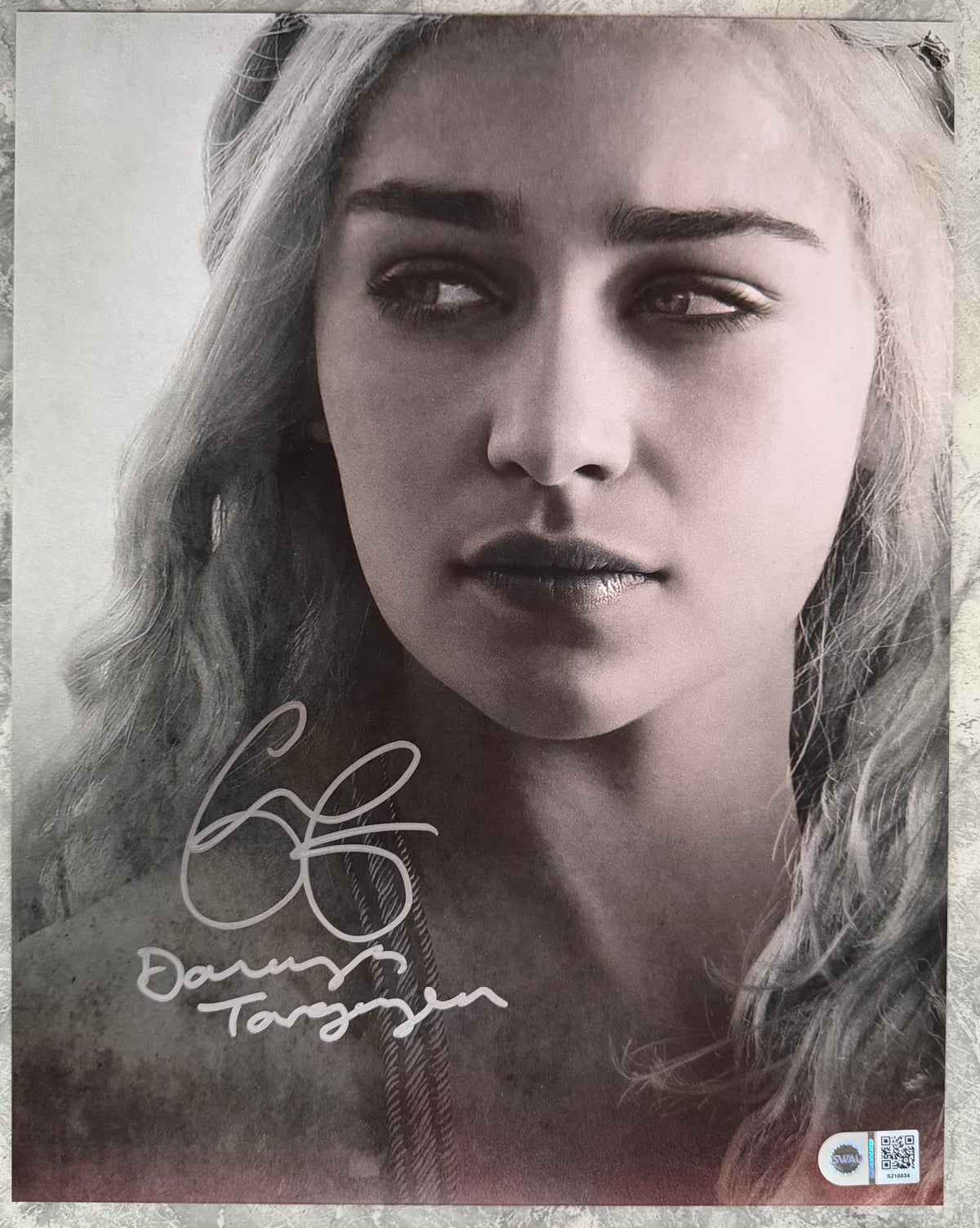 Emilia Clarke Signed Game Of Thrones 11x14” Photo - SWAU Authenticated