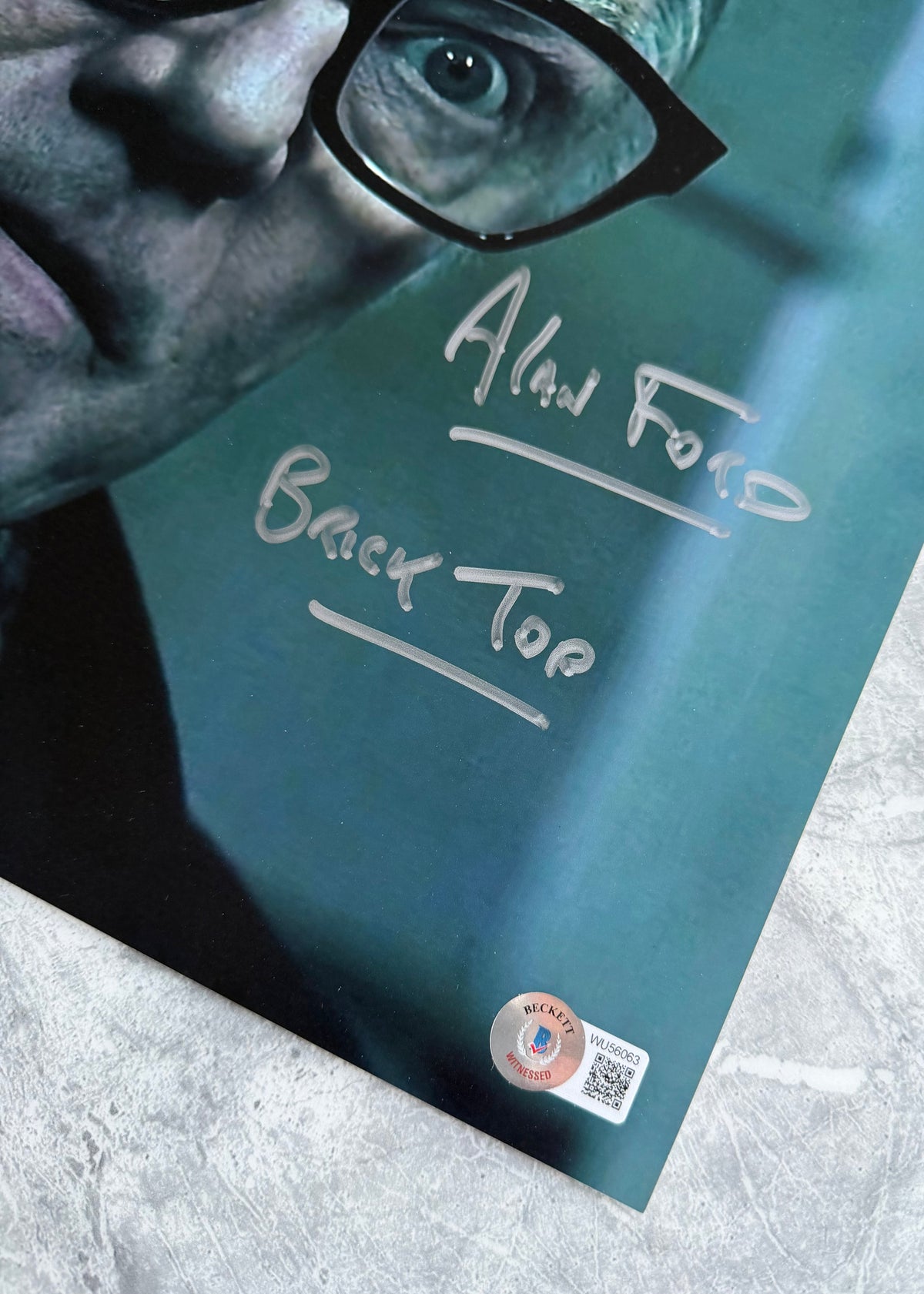 Alan Ford Signed Snatch 11” x 14” Photo - Beckett Witnessed