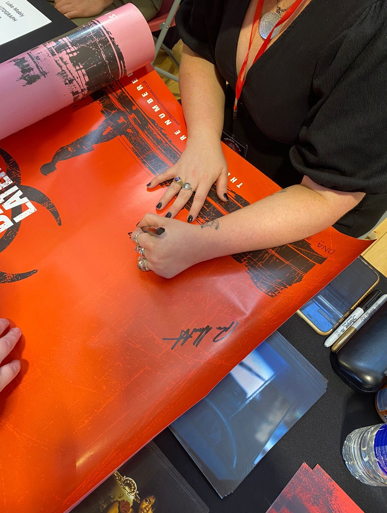 Cillian Murphy & Cast Signed Original 28 Days Later Linen Backed Quad Poster With SWAU Authentication