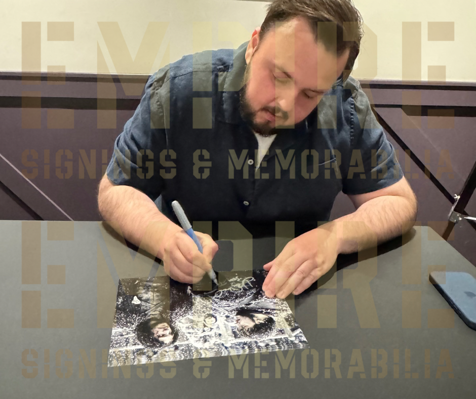 John Bradley Signed Game Of Thrones 8x10” Photo - Beckett Authenticated