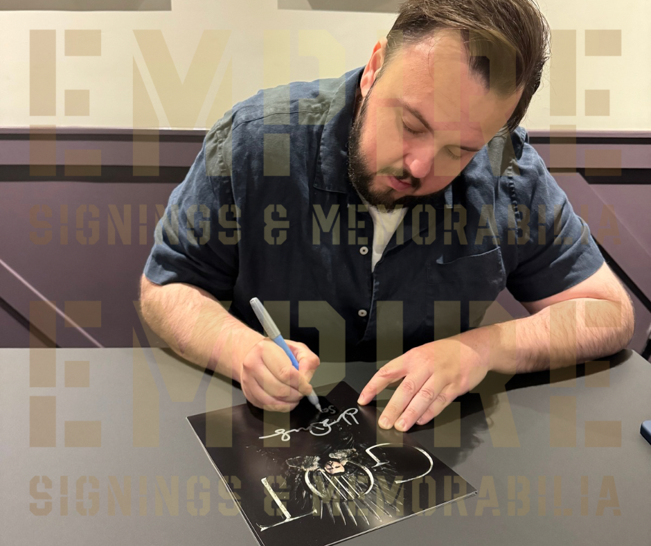 John Bradley Signed Game Of Thrones 8x10” Photo - Beckett Authenticated