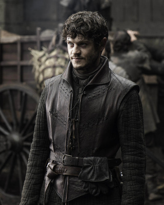 Iwan Rheon Signed Game Of Thrones Photo Version 25 (Pre Order)